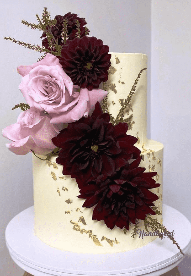 Gorgeous Dahlia Cake