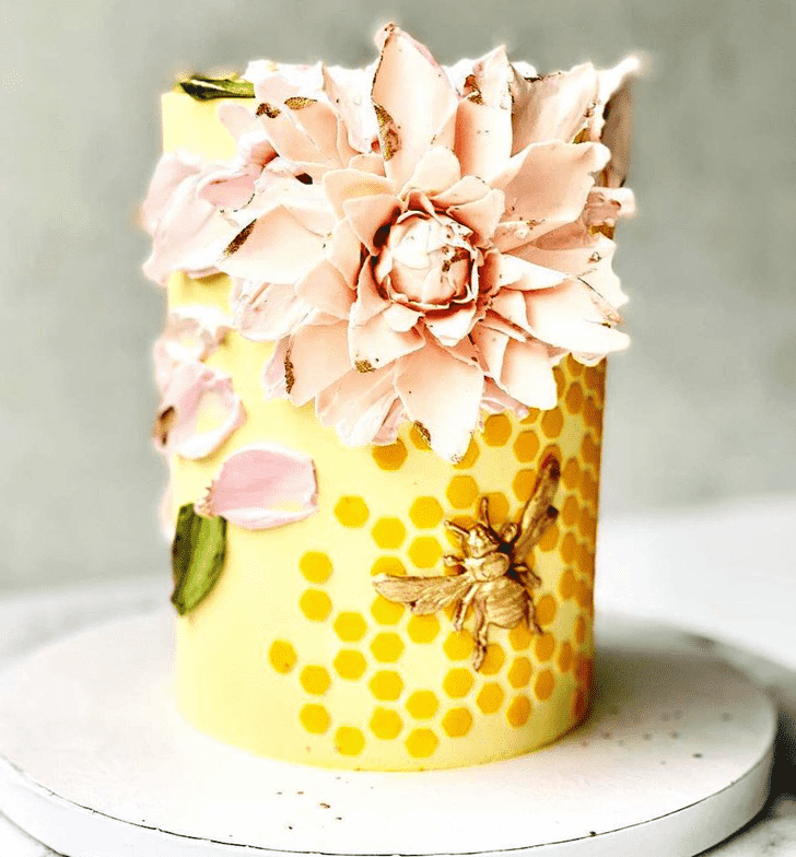 Lovely Dahlia Cake Design