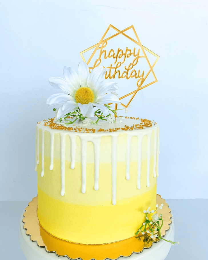 Charming Daisy Cake