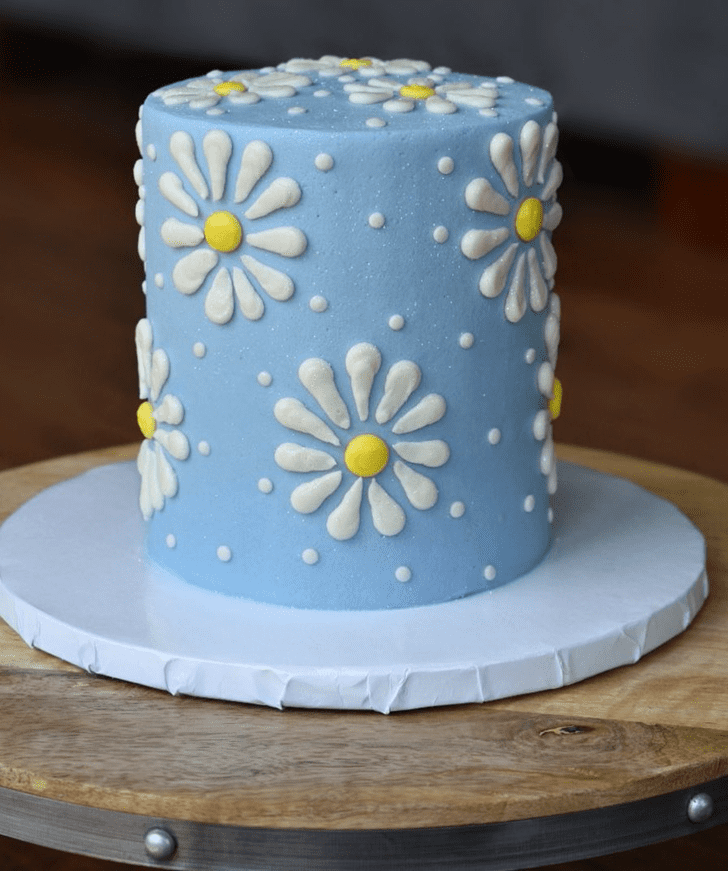 Stunning Daisy Cake