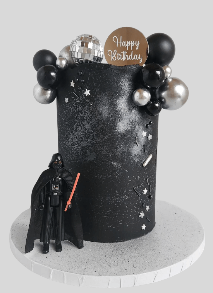 Beauteous Darth Vader Cake