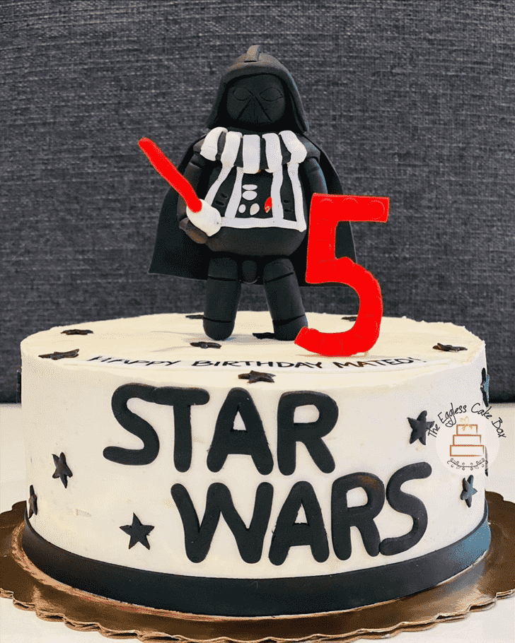 Appealing Darth Vader Cake