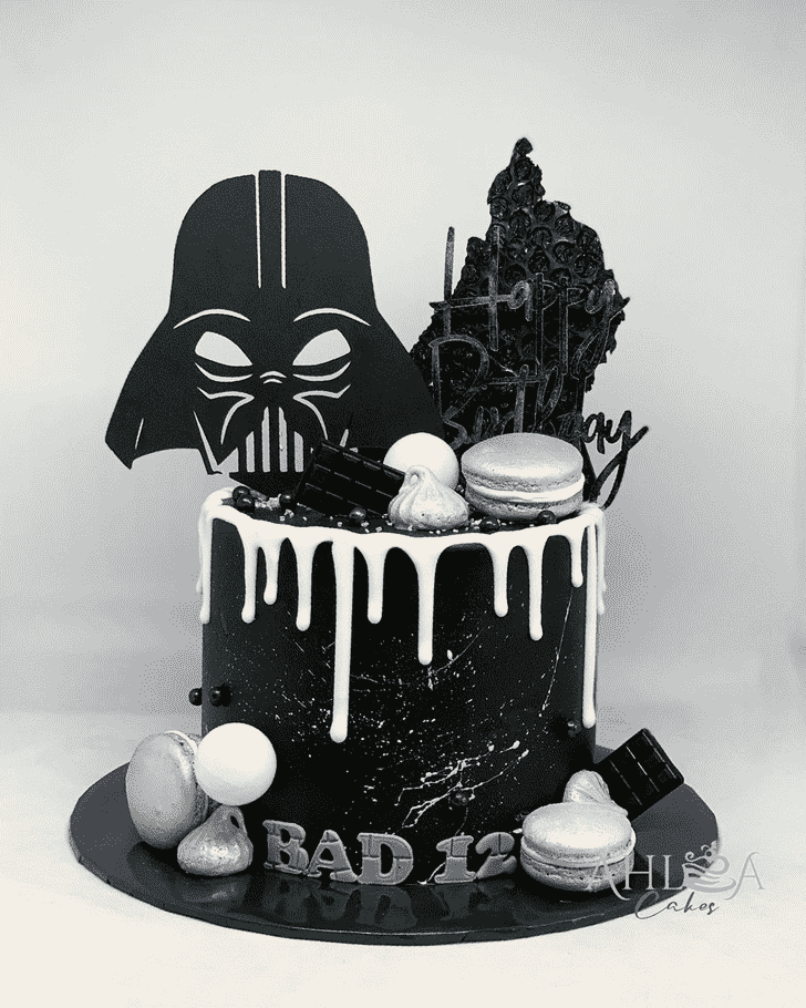 Fine Darth Vader Cake