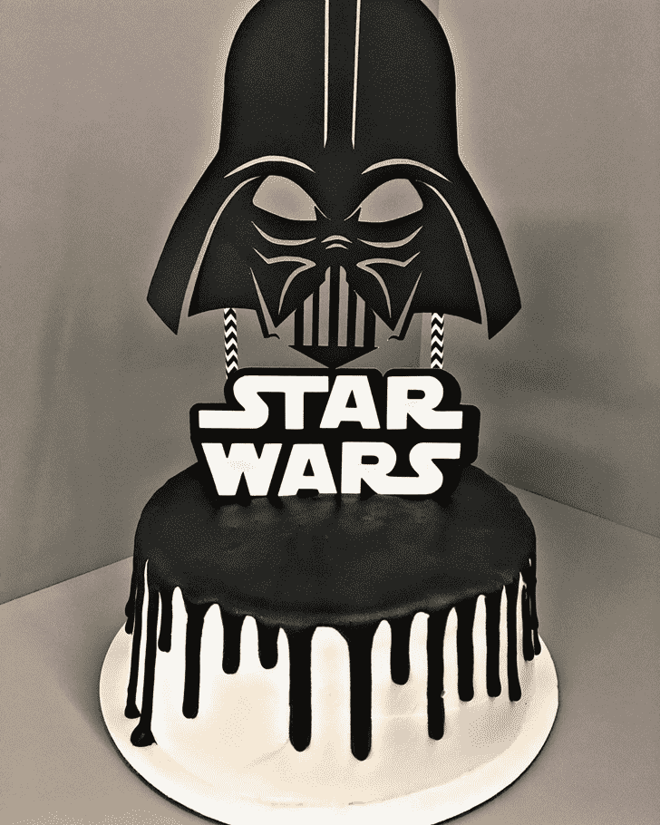 Gorgeous Darth Vader Cake