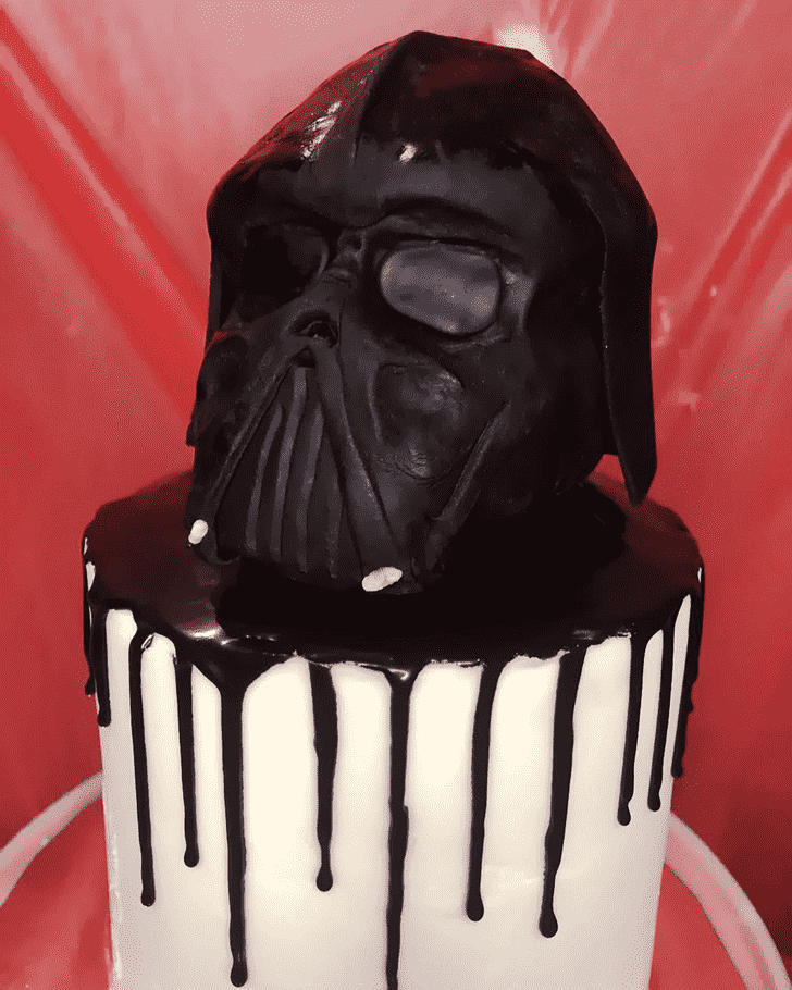 Pleasing Darth Vader Cake