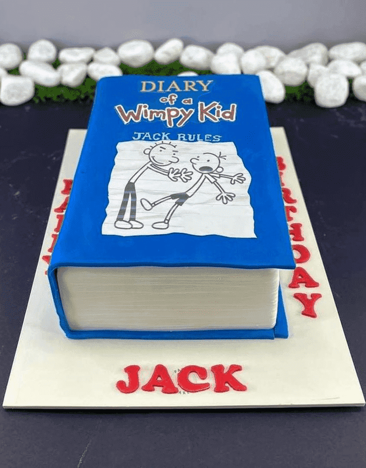 Lovely Diary of a Wimpy Kid Cake Design