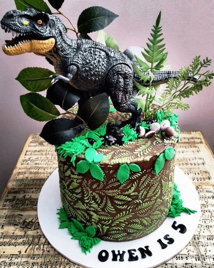 Ideal Dinosaur Cake