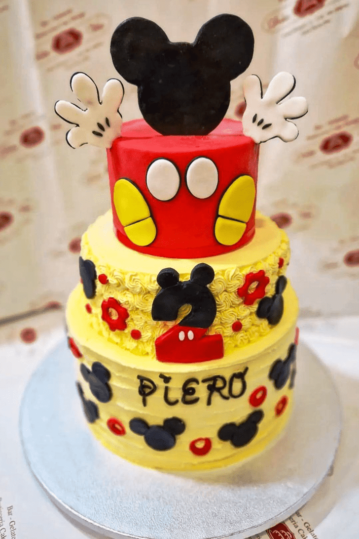 Pretty Disney Cake