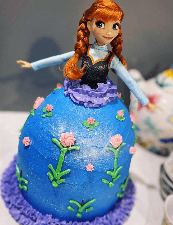 Alluring Disneys Anna Cake