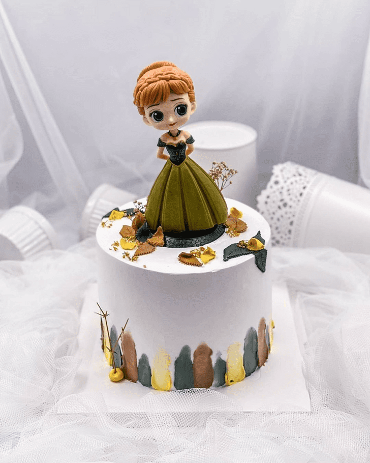 Cute Disneys Anna Cake
