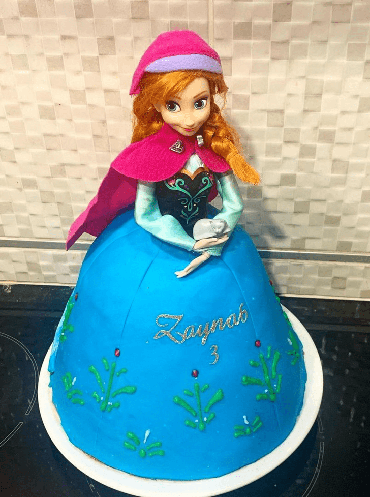 Lovely Disneys Anna Cake Design