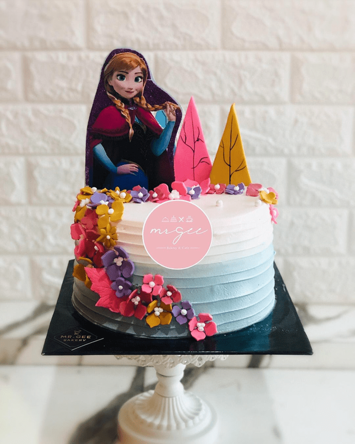 Magnificent Disneys Anna Cake