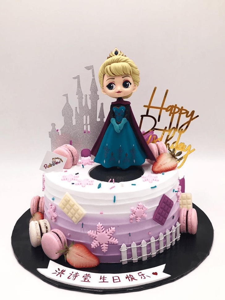 Pretty Disneys Anna Cake