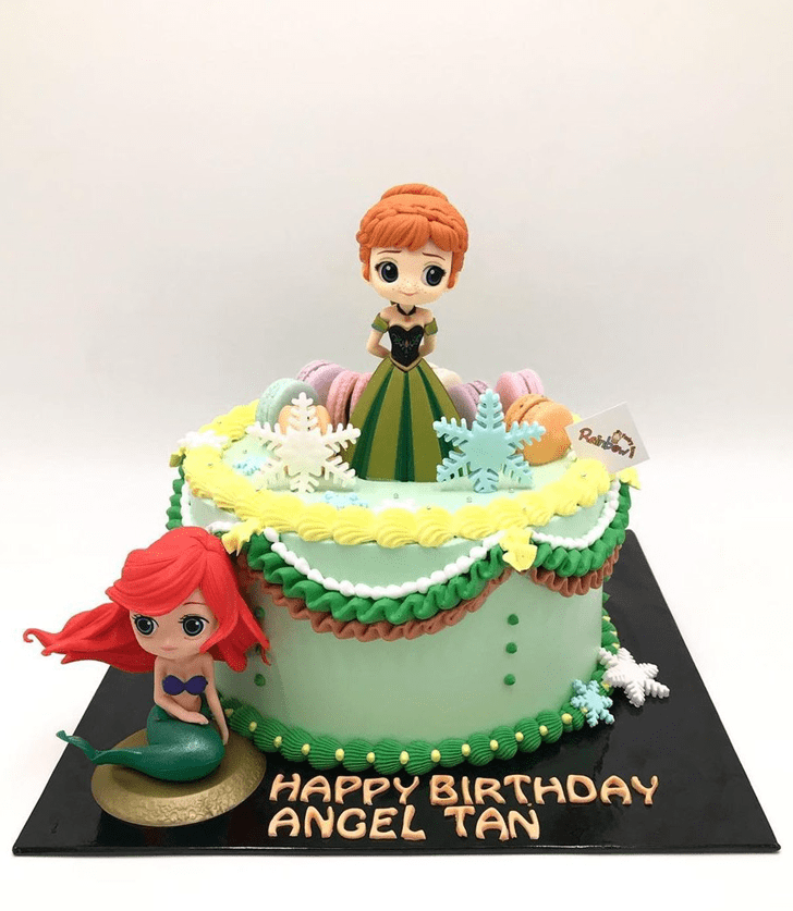 Radiant Disneys Anna Cake
