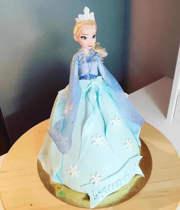 Beauteous Disneys Elsa Cake