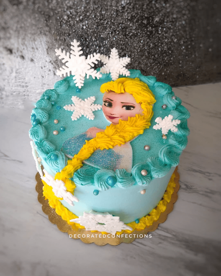 Delightful Disneys Elsa Cake