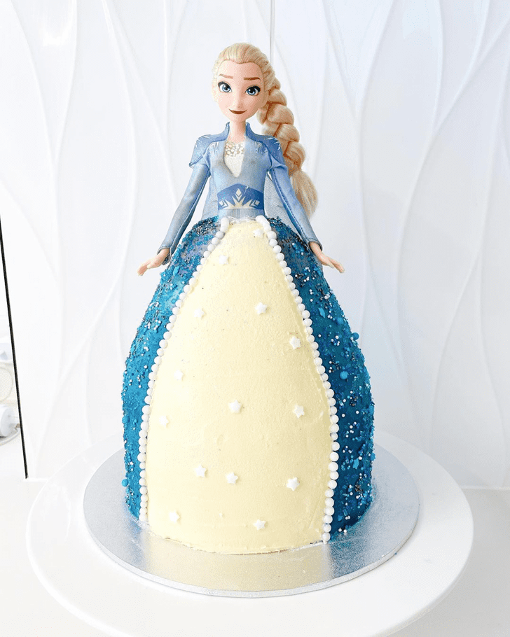 Graceful Disneys Elsa Cake
