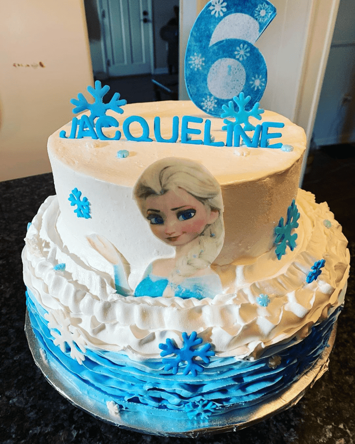 Nice Disneys Elsa Cake