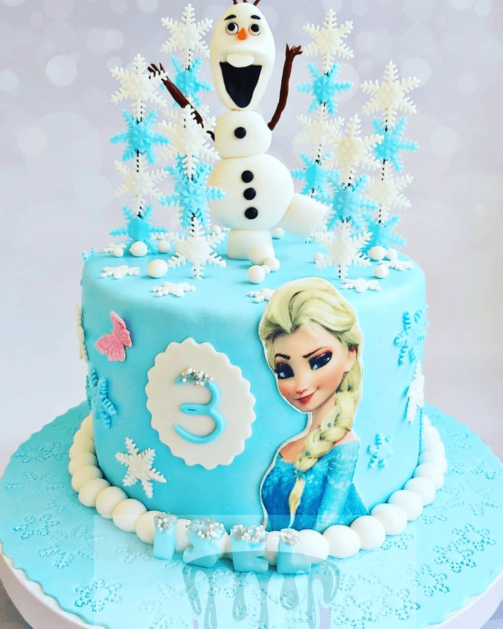 Stunning Disneys Elsa Cake