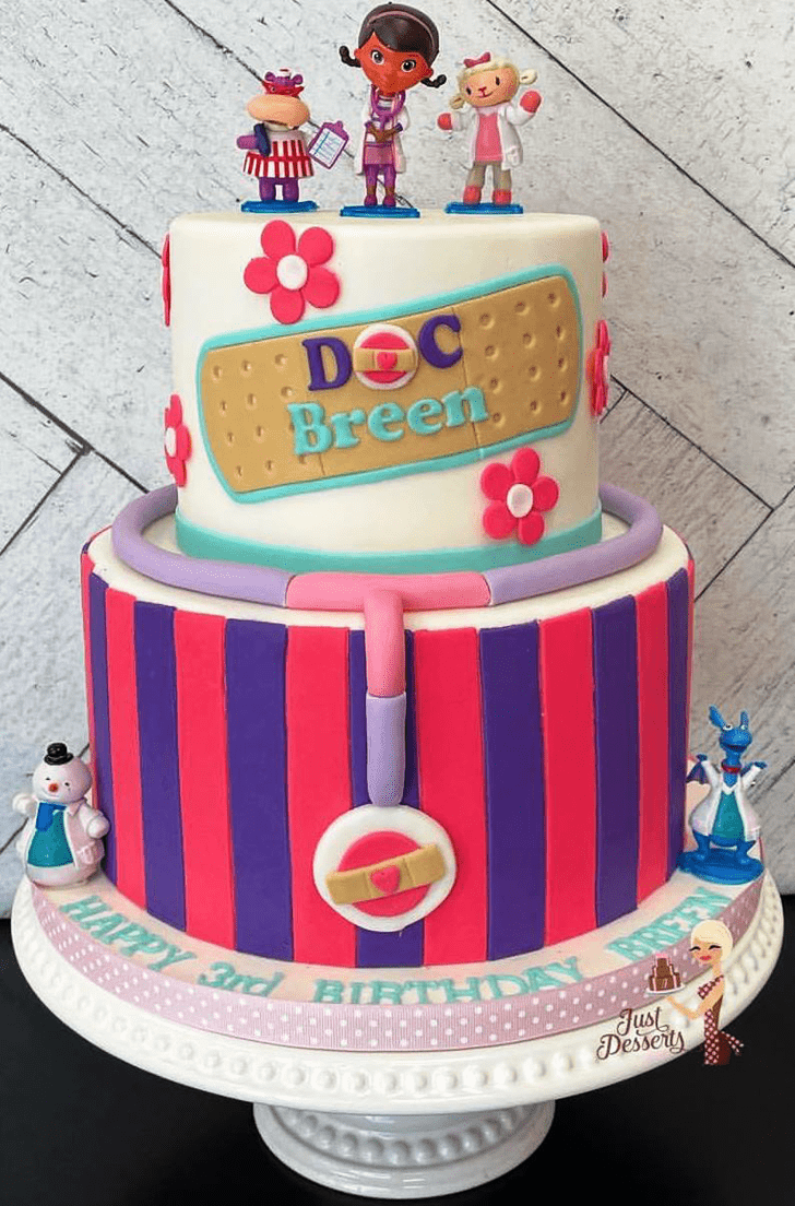 Delightful Doc Mcstuffins Cake