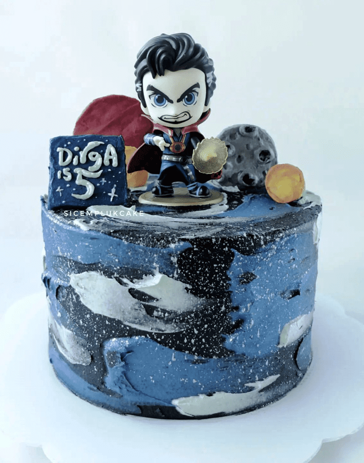 Resplendent Doctor Strange Cake