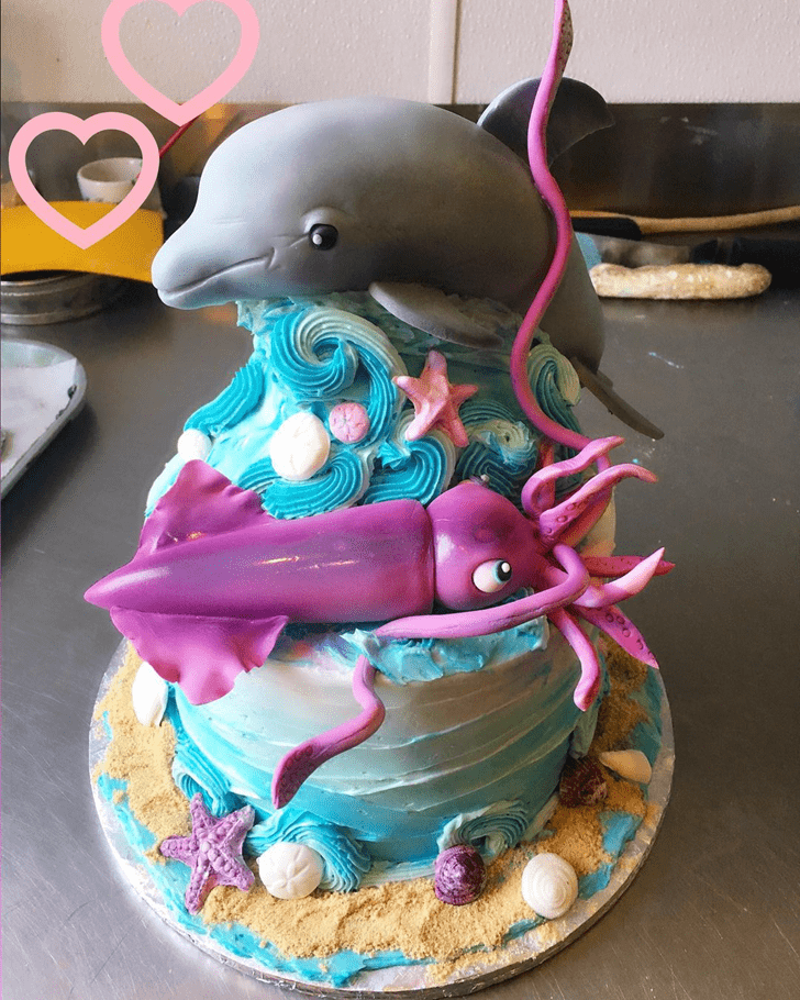 Comely Dolphin Cake
