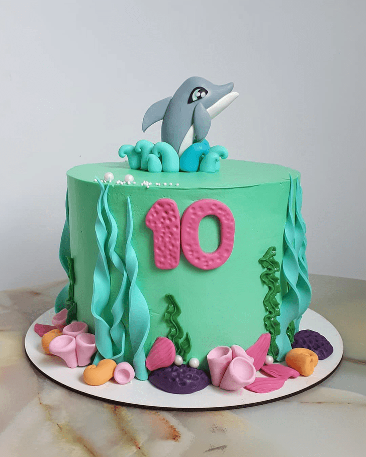 Exquisite Dolphin Cake