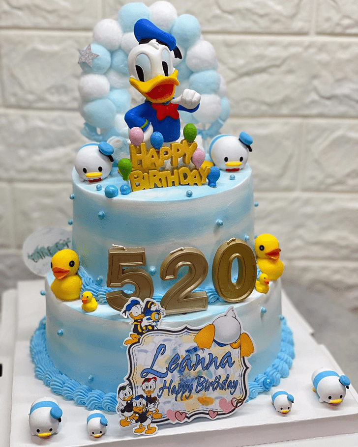 Bewitching Donald Duck Cake