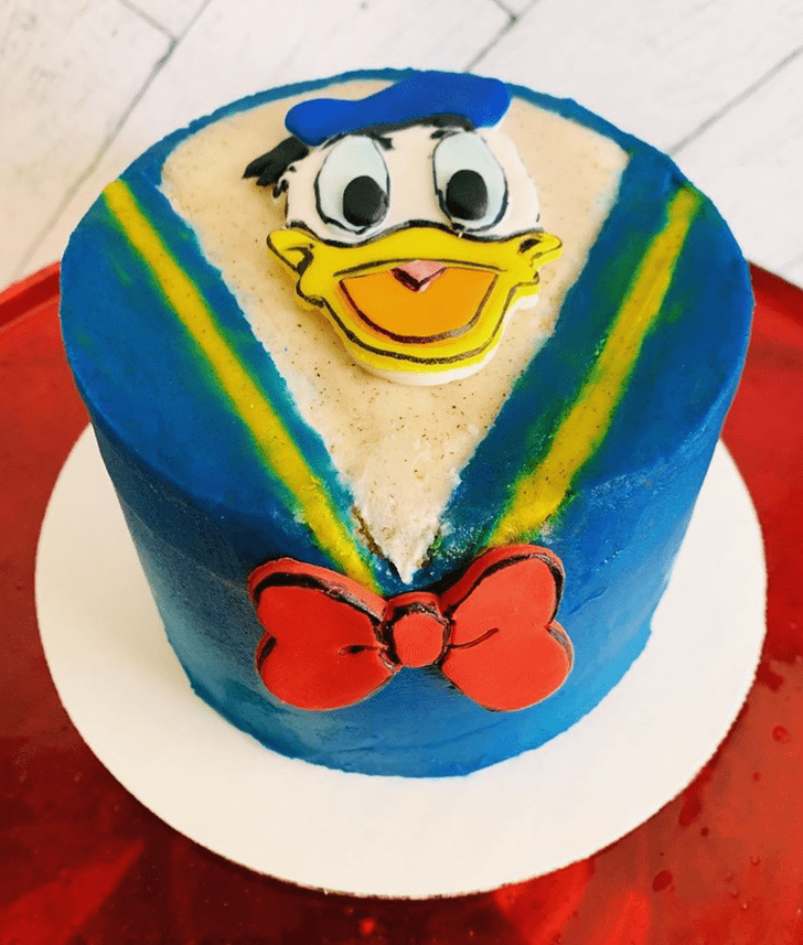 Grand Donald Duck Cake