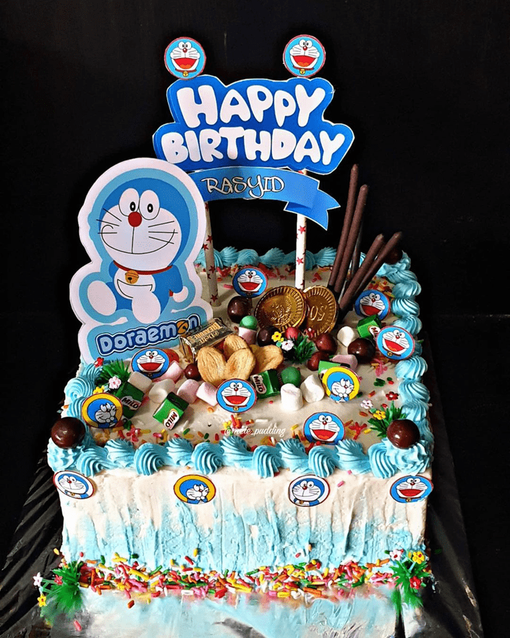 Lovely Doraemon Cake Design