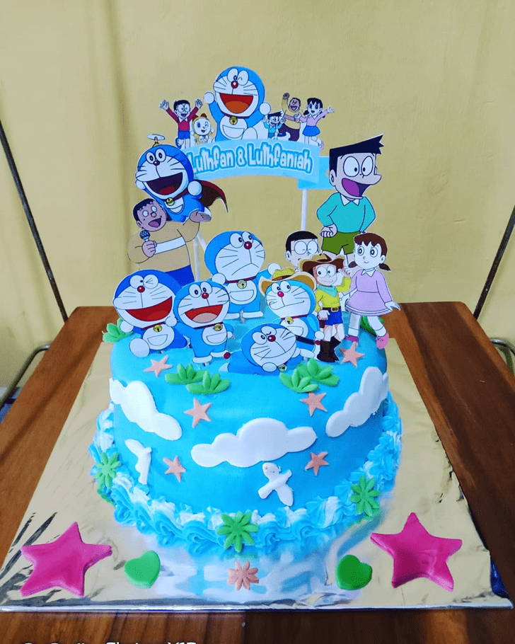Pleasing Doraemon Cake