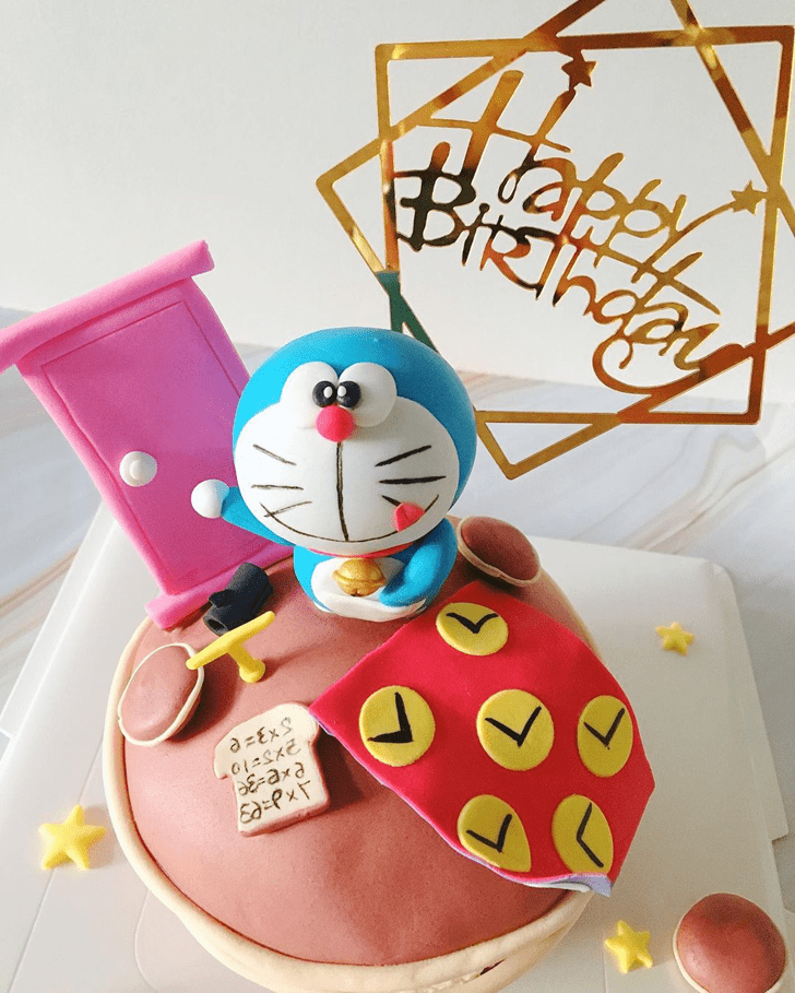 Shapely Doraemon Cake