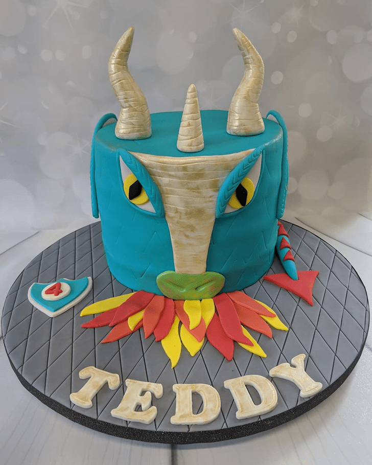 Lovely Dragon Cake Design