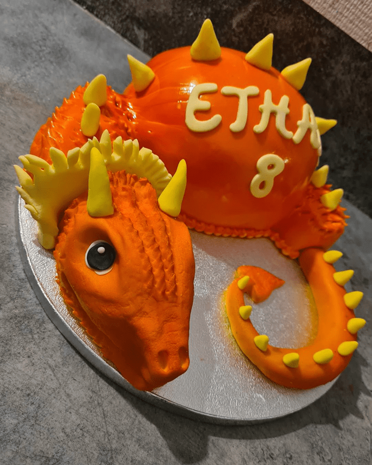 Nice Dragon Cake