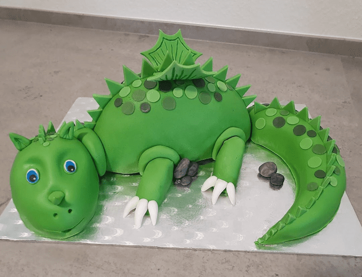 Refined Dragon Cake