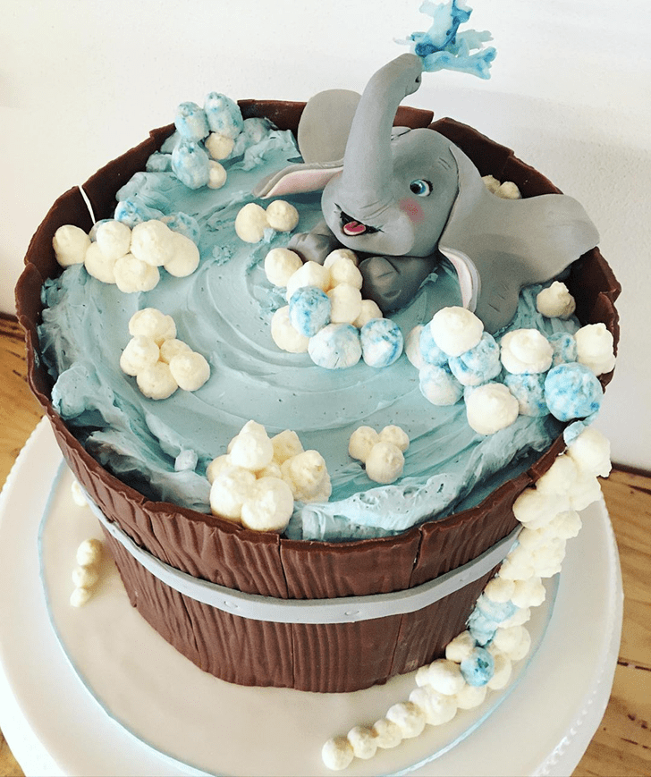 Fine Dumbo Cake