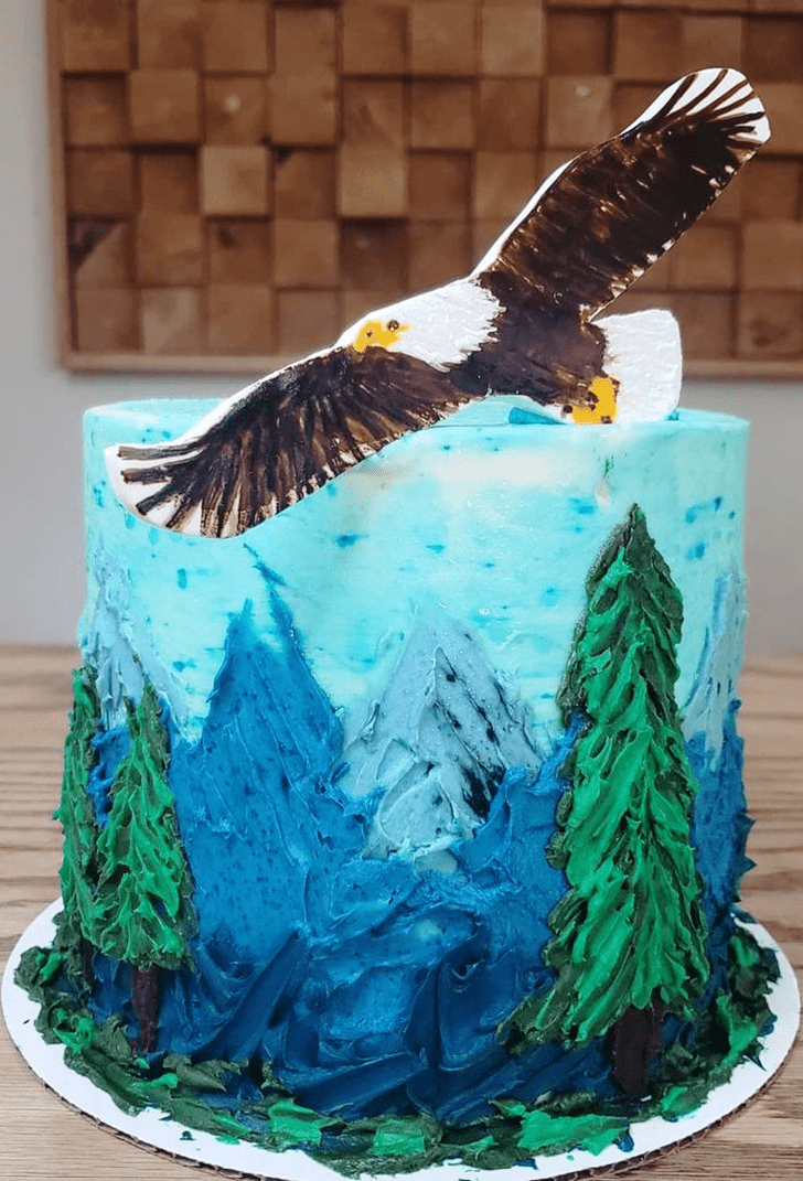 Captivating Eagle Cake