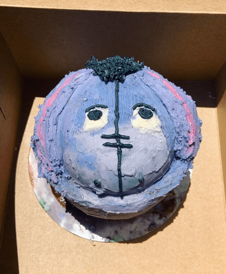 Angelic Eeyore Cake