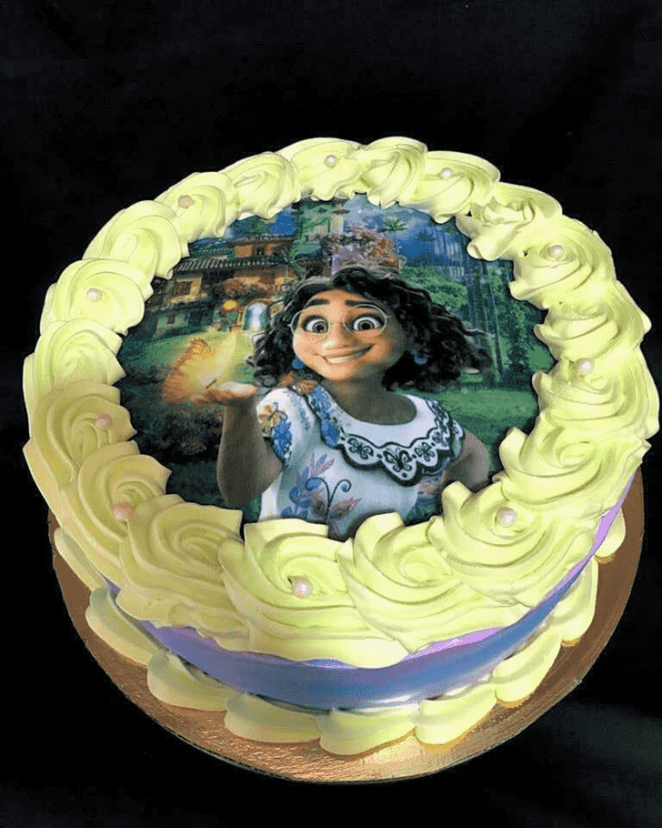 Fair Encanto Cake
