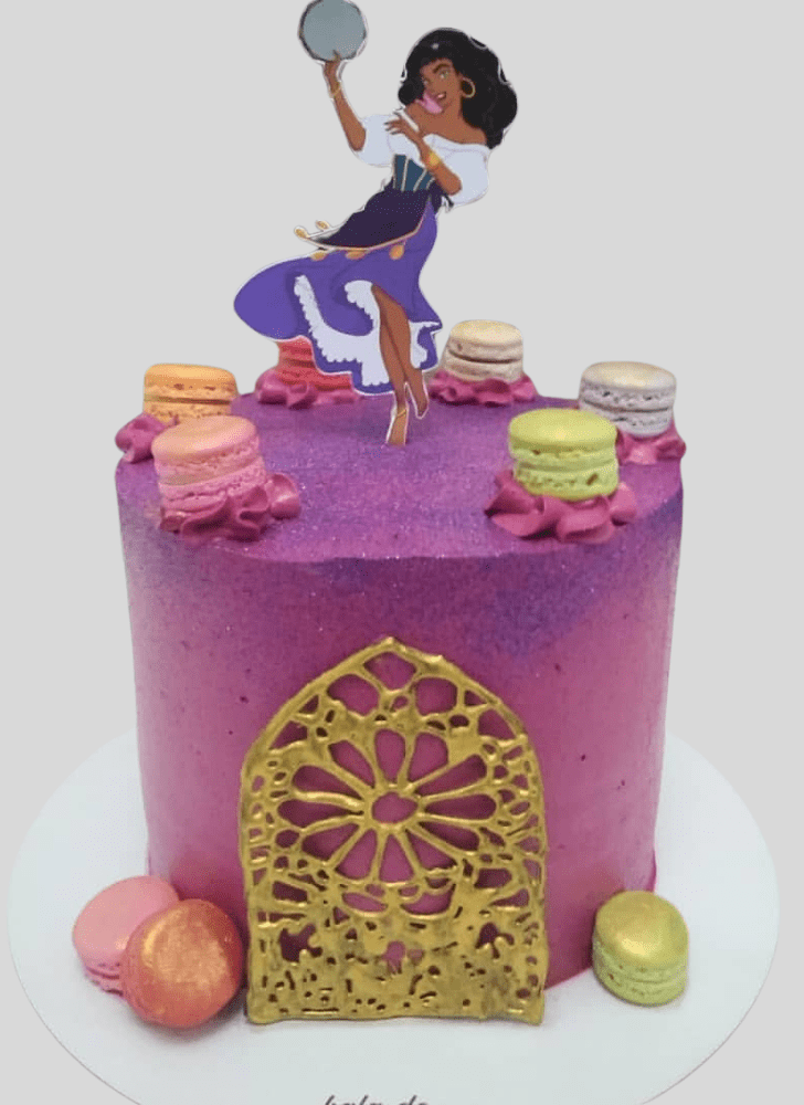 Adorable Esmeralda Cake