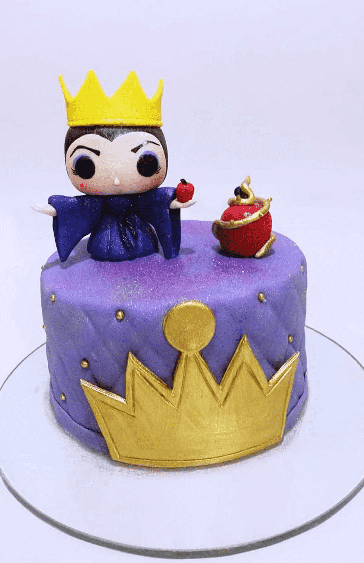 Marvelous Evil Queen Cake
