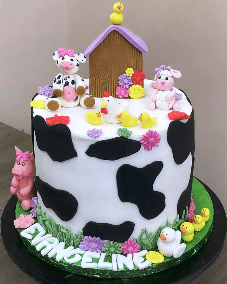 Inviting Farm  Cake