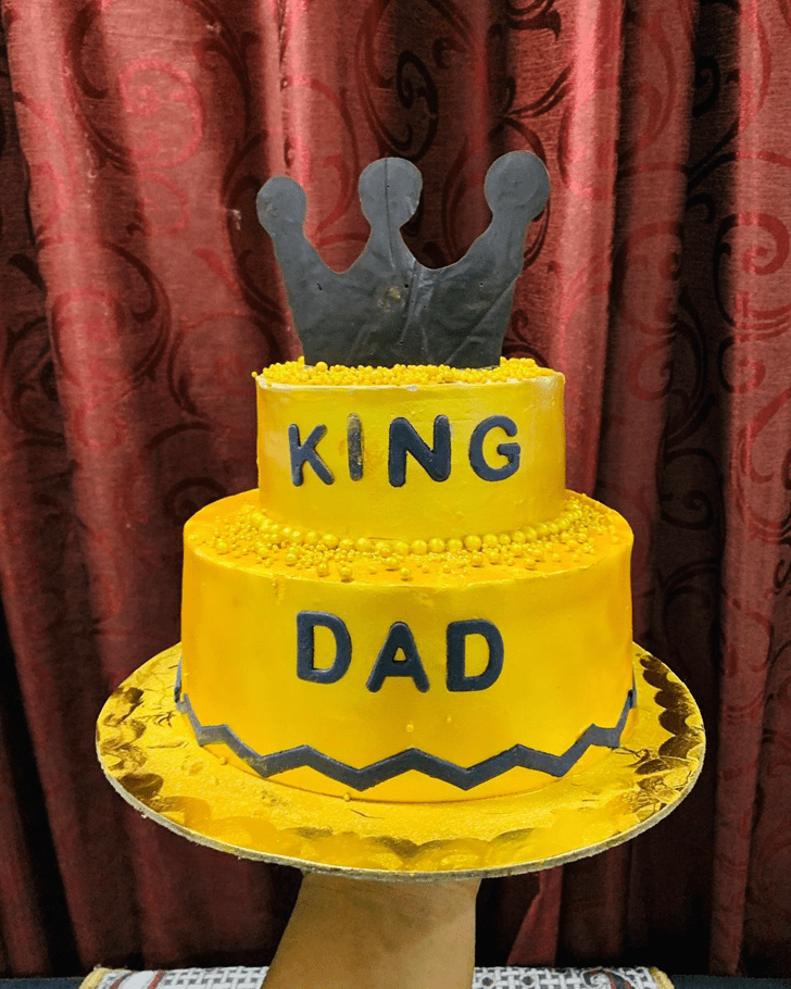 Magnetic Father Cake