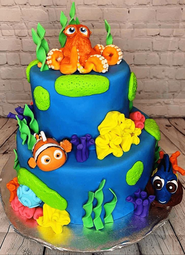 Charming Finding Dory Cake