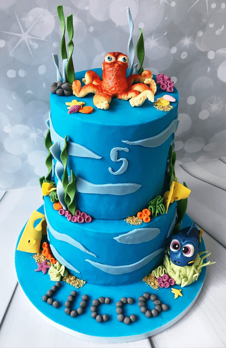 Classy Finding Dory Cake