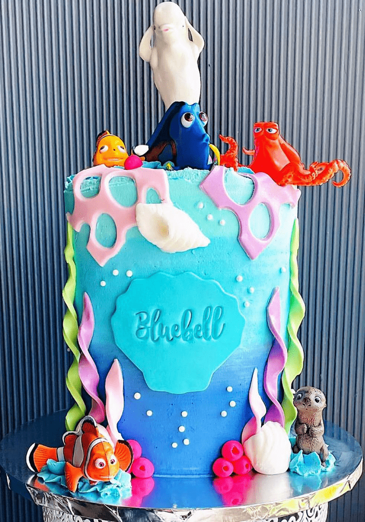 Gorgeous Finding Dory Cake