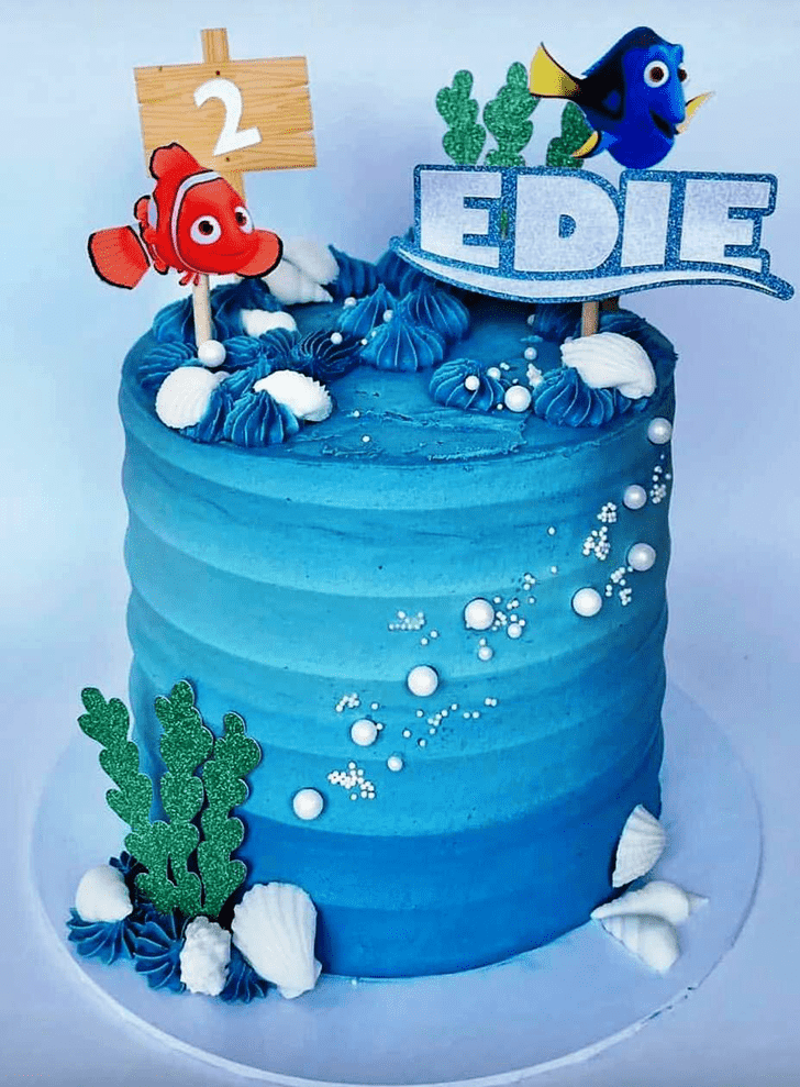 Pretty Finding Dory Cake