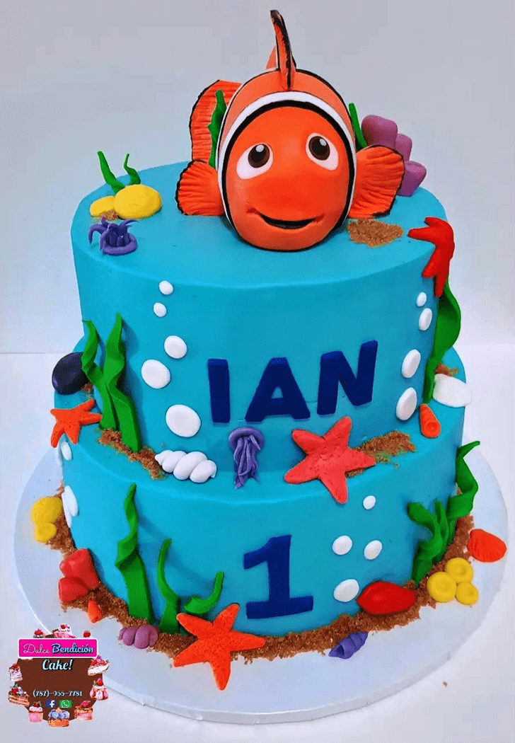 Adorable Finding Nemo Cake