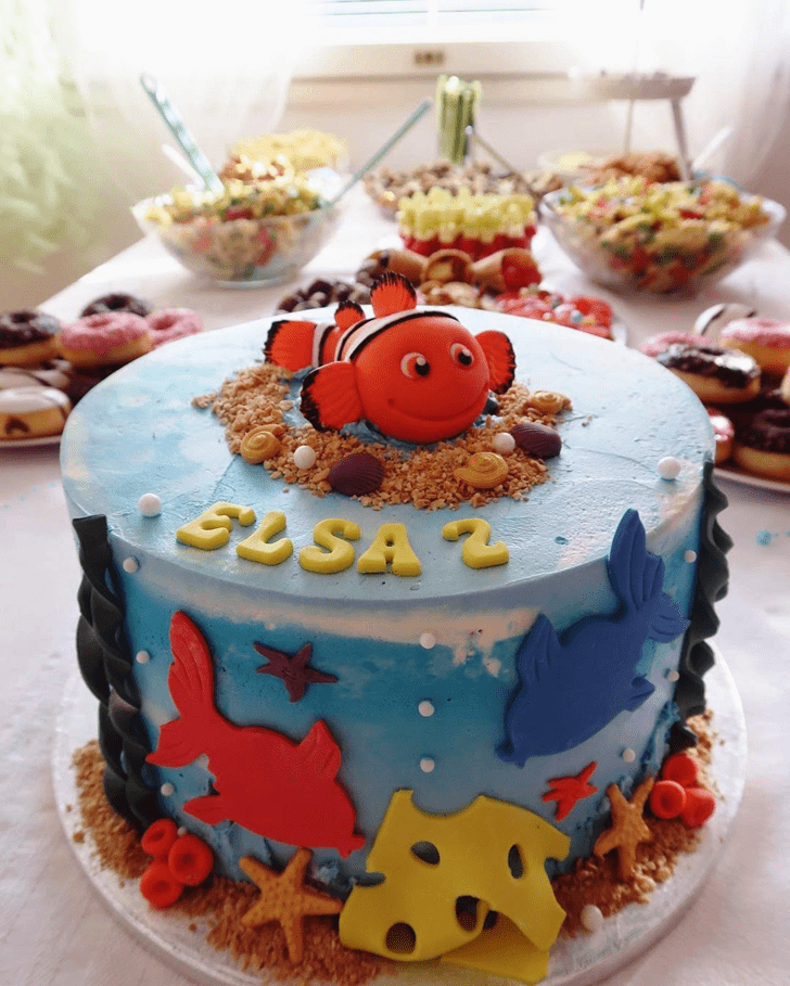 Appealing Finding Nemo Cake