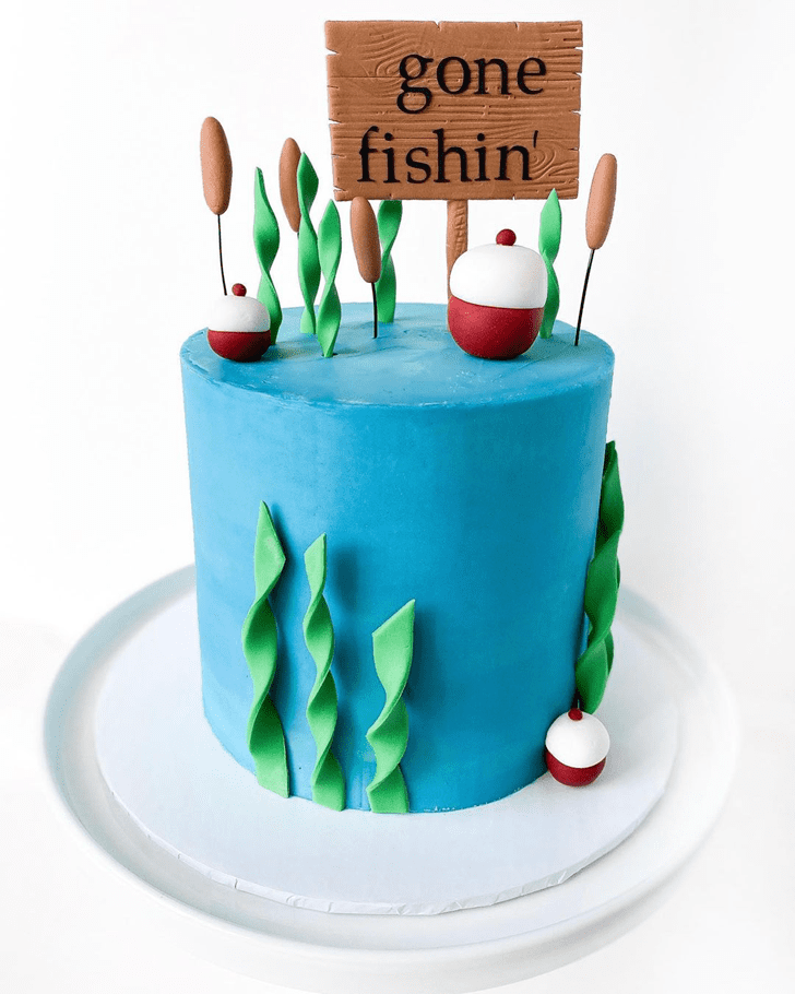 Grand Fishing Cake